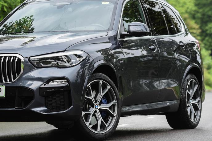 BMW X3 in X5 | Fotografija je simbolična. | Foto Gašper Pirman