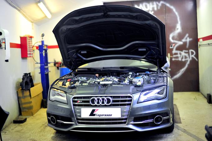 Trenutni Logarjev projekt: audi S7, ki ga poganja štirilitrski motor TFSI V8 in ima že serijsko moč 309 kilovatov oziroma 420 "konjev". | Foto: Gregor Pavšič