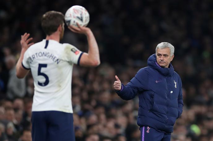 Jose Mourinho | Jose Mourinho je na prvi tekmi proti Southamptonu s Tottenhamom remiziral z 1:1, tokrat pa zmagal in napredoval v naslednji krog. | Foto Reuters