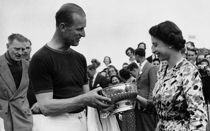 Princ Filip in kraljica Elizabeta leta 1957 | Foto: Guliverimage/Vladimir Fedorenko