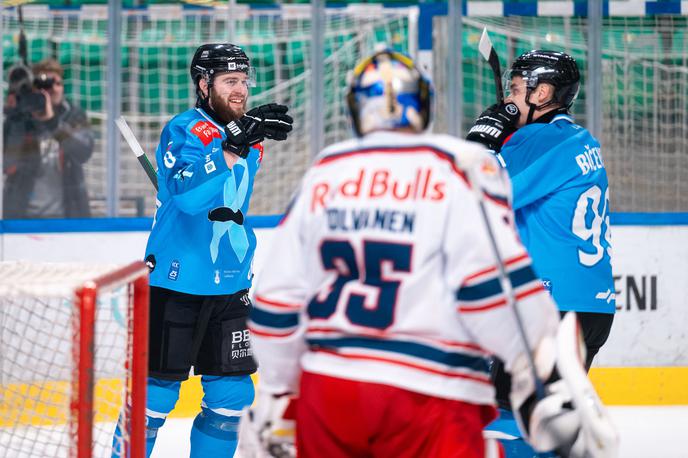 HK Olimpija : Red Bull Salzburg | Hokejisti Olimpije so končali niz porazov z zmago nad Salzburgom. | Foto Domen Jančič