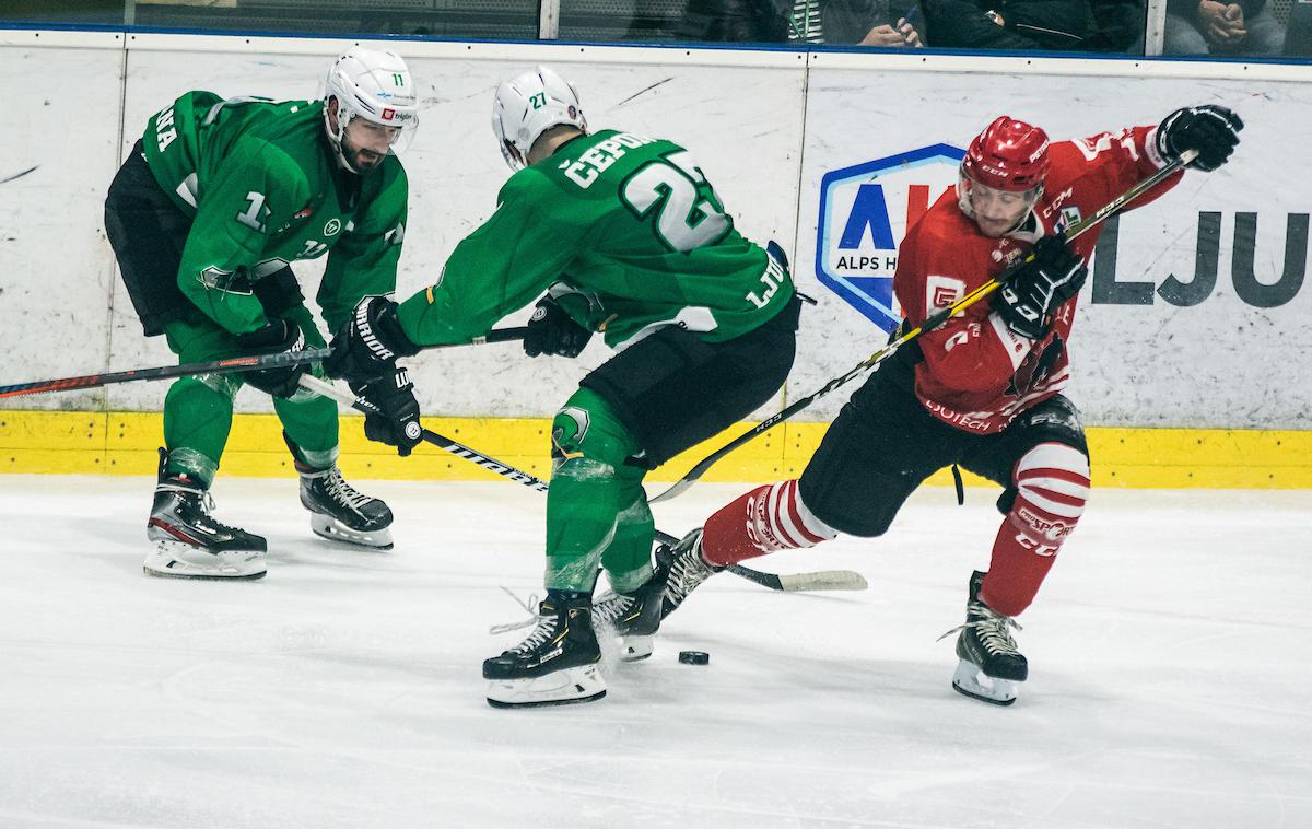 500. večni derbi: HK SŽ Olimpija - HDD Sij Acroni Jesenice | Olimpija je doma premagala Asiago, Jeseničani so se veselili na Dunaju. | Foto Matic Ritonja/Sportida