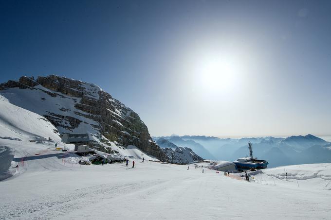 Smuka na Kaninu bo odvisna od vremenskih razmer. Smučišče bo načeloma obratovalo do 6. maja, pričakujejo tudi veliko tujih turistov, ki bodo te dni okupirali Bovec. | Foto: Matic Klanšek Velej/Sportida