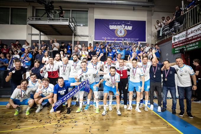 Ormožani se veselijo premiernega srebra. | Foto: Blaž Weindorfer/Sportida