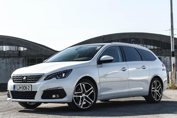 Peugeot 308 SW 1.6 BlueHDi Allure MT6 | Foto Gašper Pirman