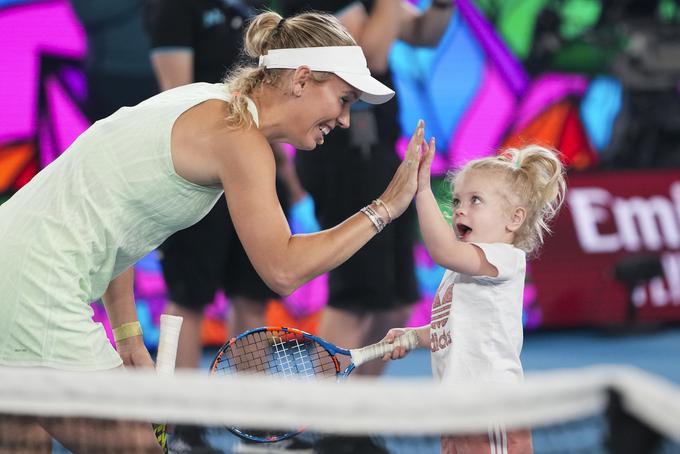 Caroline Wozniacki s svojo hčerko Olivio. | Foto: Guliverimage