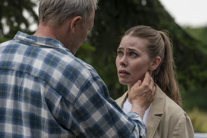 Od izvirne zasedbe se ob Sidse Babett Knudsen v glavni vlogi med drugim vračata Lars Mikkelsen in Birgitte Hjort Sørensen. | Foto: Mike Kollöffel/Netflix