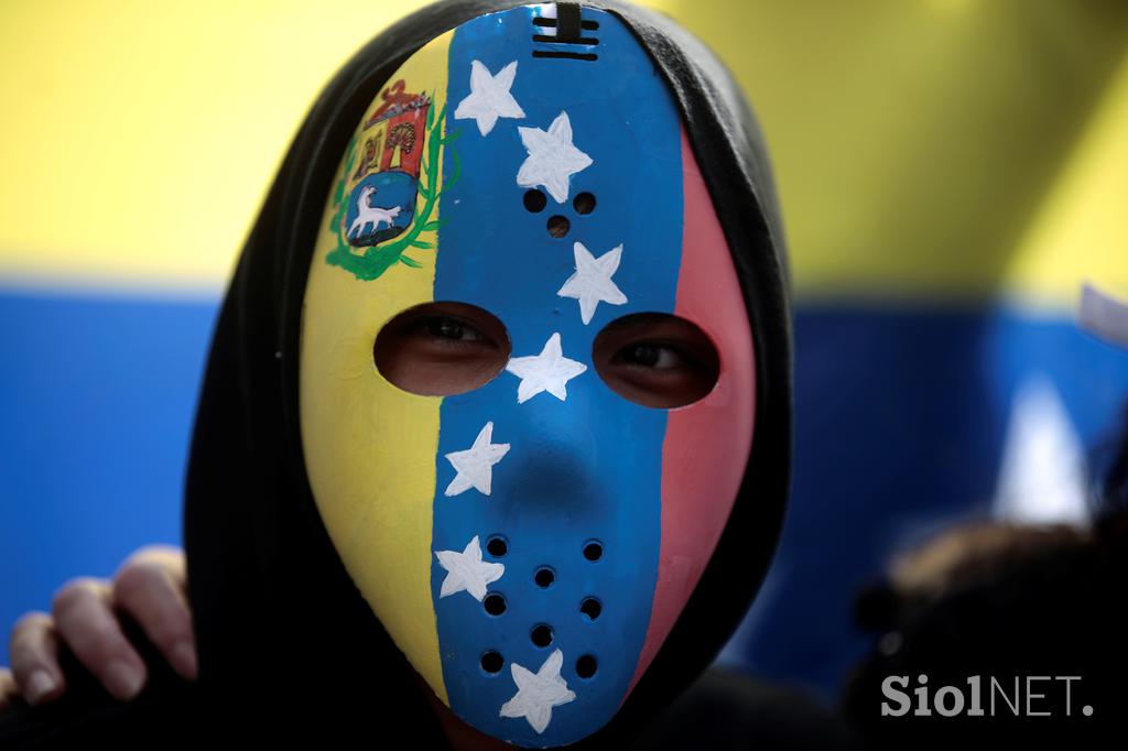 Venezuela Caracas protesti Maduro Guaido