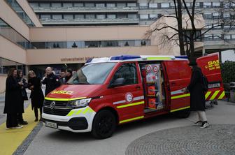 Izjemna novost za gasilce iz UKC Ljubljana: ob nevarnosti bodo še hitrejši #video