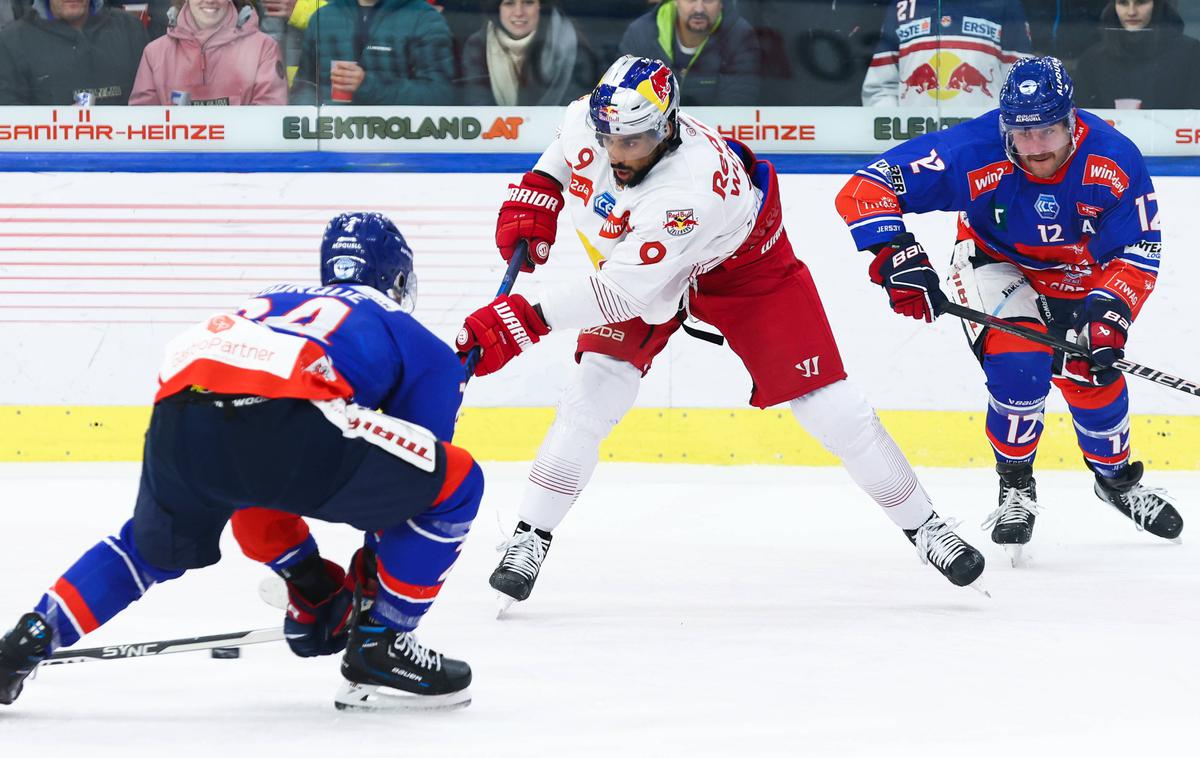 Red Bull Salzburg : innsbruck | Salzburžani so v derbiju kroga premagali Innsbruck, ki ni več vodilni. Prehitel ga je Bolzano. | Foto Guliverimage