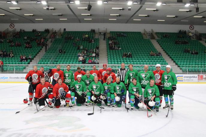 Jesenice Olimpija tekma legend | Sobotno popoldne je prineslo snidenje nekdanjih velikih rivalov in protagonistov nekoč precej bolj vročih večnih derbijev med Olimpijo in Jesenicami. | Foto Rok Srakar/HZS