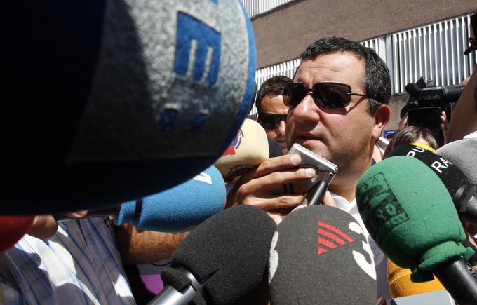 Nogometni zastopnik Mino Raiola je v Manchester United že spravil Zlatana Ibrahimovića, bo še Paula Pogbaja? Da, imel bo nekaj od tega. "Težji" bo za 25 milijonov evrov. | Foto: 