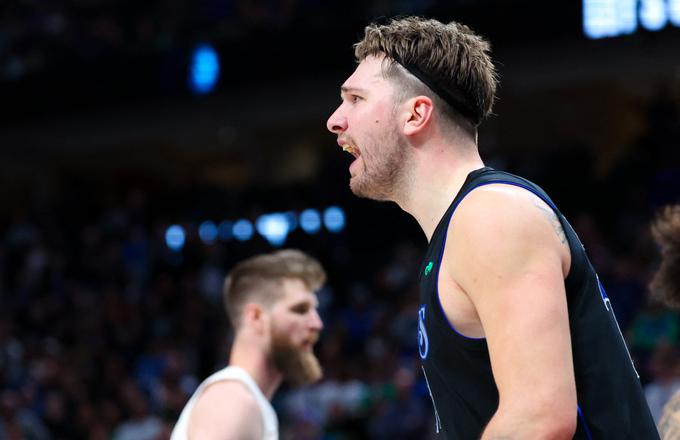 Luka Dončić, ki je imel v zadnji četrtini nekaj pripomb na sojenje, se bo v noči na petek v gosteh pomeril z Minnesoto. | Foto: Reuters