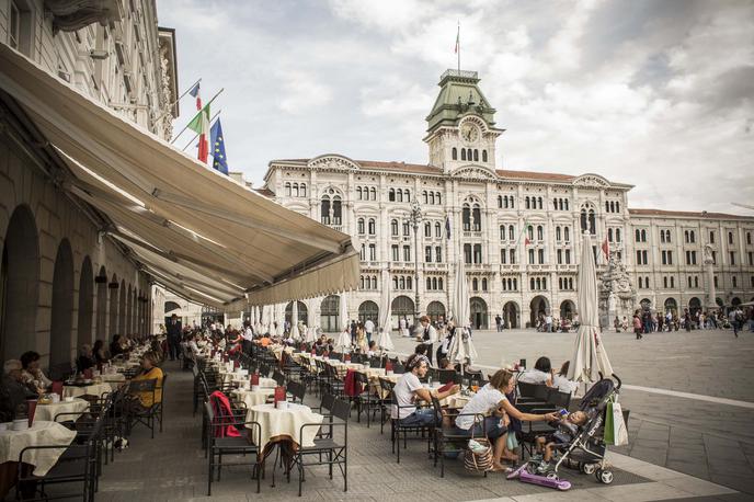 Caffe degli Specchi, Trst | Foto Matej Leskovšek