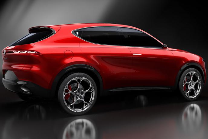 Alfa romeo tonale | Alfa Romeo bo imela ob koncu leta v prodaji le še dva modela, a se jima bo prihodnje leto pridružil križanec tonale. Modelno paleto bo leta 2022 dopolnil električni križanec. | Foto Alfa Romeo