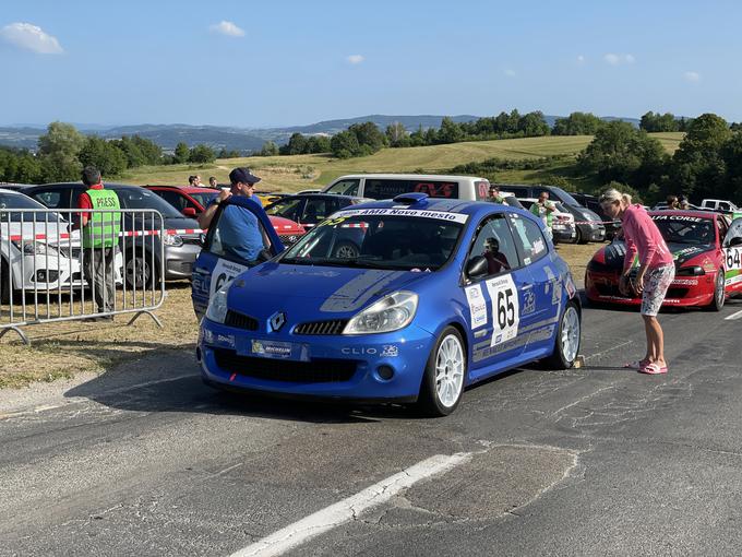 Domači favorit - Alojz Udovč (renault clio R3), aktualni prvak Razreda 5. | Foto: Gregor Pavšič