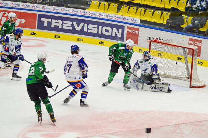 VSV Beljak : HK Olimpija | Olimpija je na gostovanju pri Beljaku zmagala s 4:3 in končala niz porazov. | Foto VSV/Petutschnig