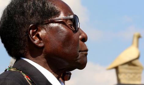 Umrl je Mugabe: neusmiljen diktator, afriški nacionalist, antikolonialist in revolucionar #video