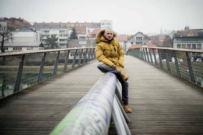 "V vse poskušam vmešati naše prednike. Kot so to počeli Indijanci, ko so šli v boj. Ni kar nekaj, vse to počnem z razlogom, da pridem do boljšega rezultata." | Foto: Ana Kovač