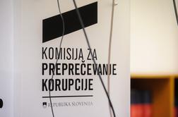 Stanje na področju korupcije v Sloveniji problematično: "Eno se govori, drugo pa dela"