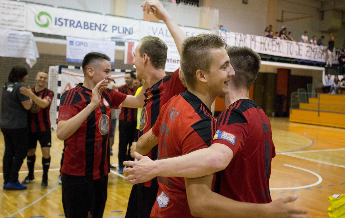 Litija Dobovec futsal | Dobovec je uvodoma s 4:0 premagal Ekonomac, na drugi tekmi je bil z 7:2 boljši od Mostarja. | Foto Urban Urbanc/Sportida