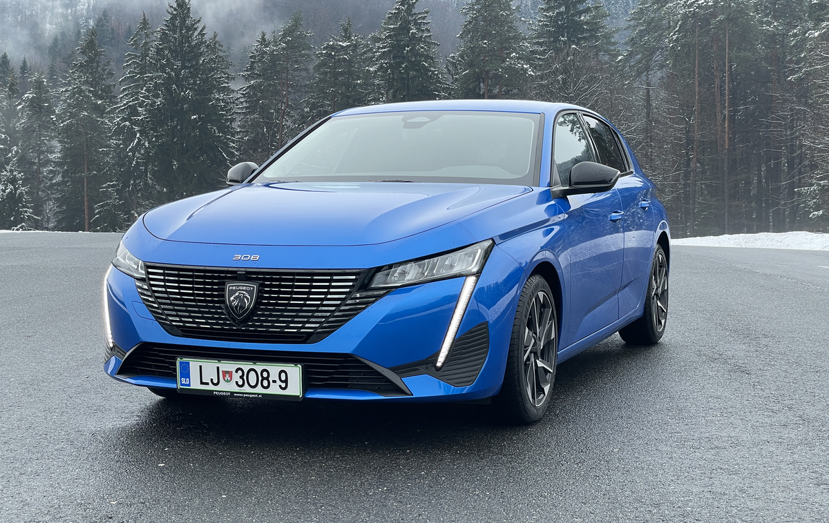 Peugeot 308 | Peugeot ima že dolgo zgodovino kombilimuzin spodnjega srednjega razreda. Današnji 308 je naslednik peugeotov kot so bili pred njim 307, 306 in 309. | Foto Gregor Pavšič