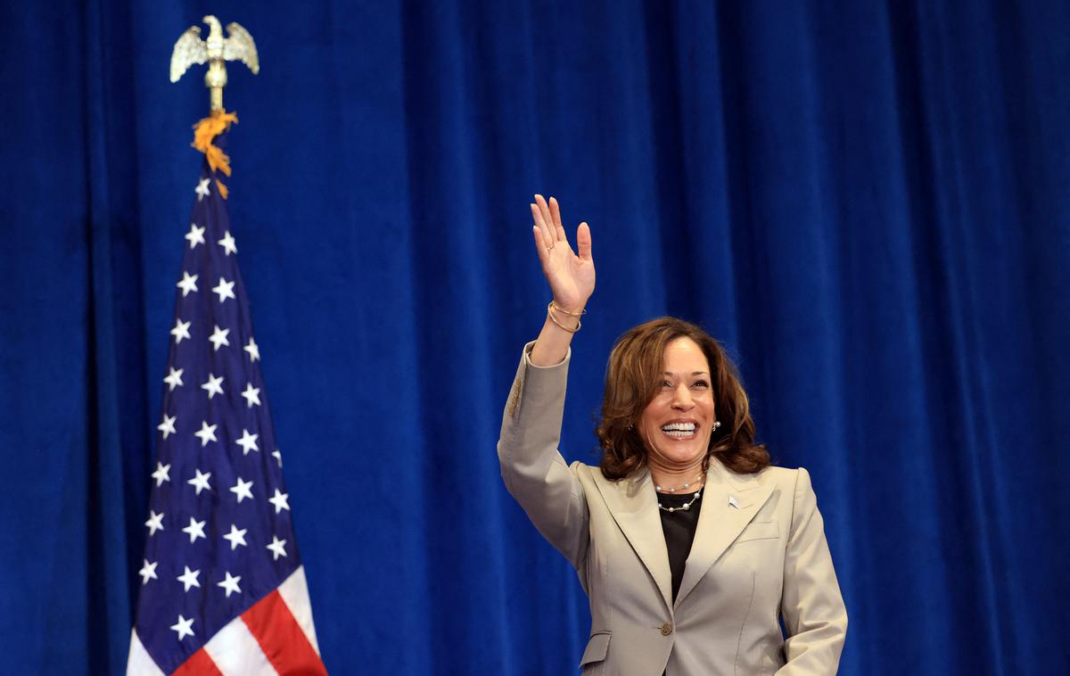 Kamala Harris | Glede na javnomnenjske raziskave Kamala Harris uživa dve odstotni točki prednosti pred Donaldom Trumpom. | Foto Reuters