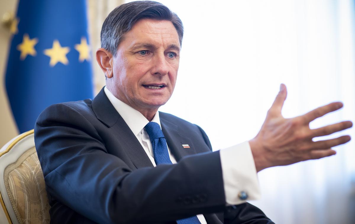 Borut Pahor | Kakšno bo prihodnje leto, ne ve nihče, pravi Pahor. "A vemo dovolj, da gledamo z upanjem. Če držimo skupaj, premikamo meje možnega," je prepričan. | Foto STA