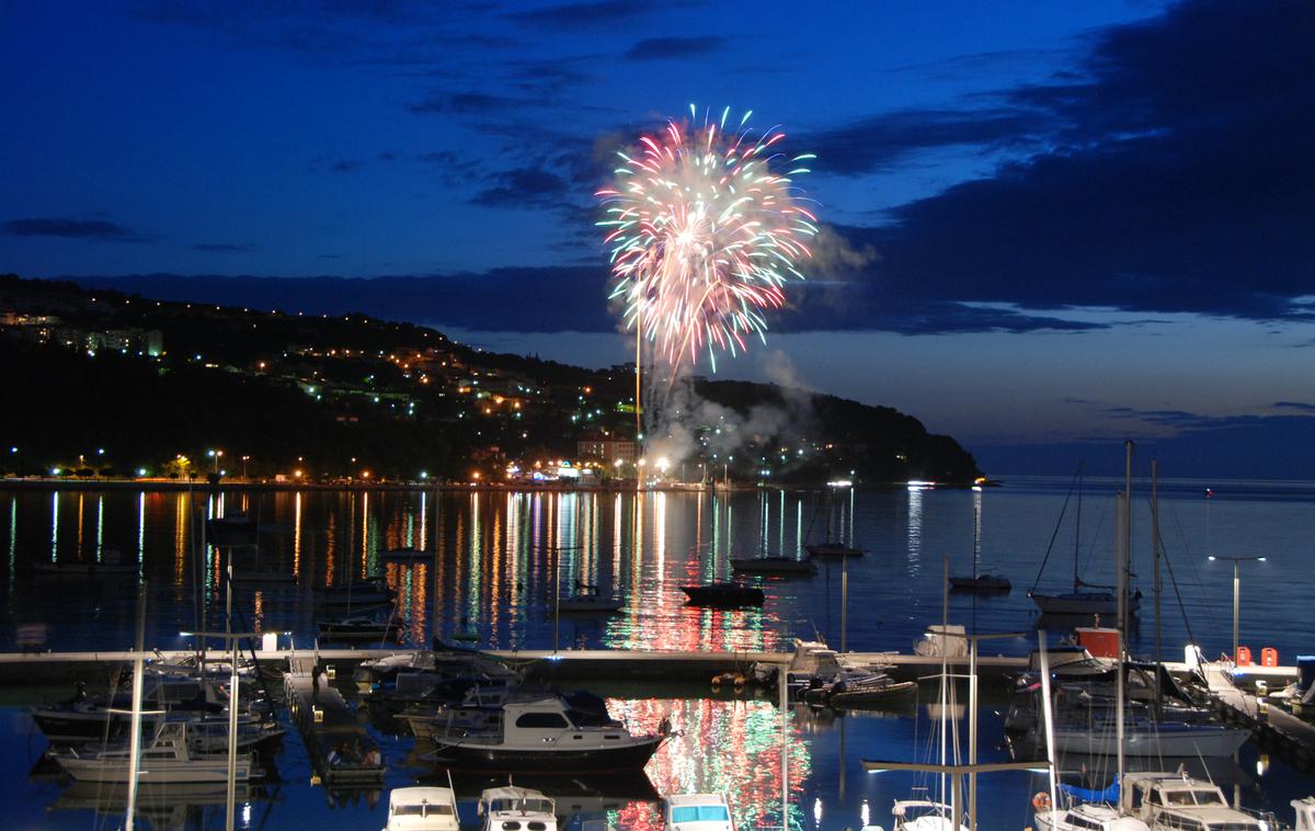 Koper ognjemet | V večini večjih slovenskih mest letos ognjemeta ne bo, tudi v Kopru se mu bodo odpovedali. | Foto Siol.net