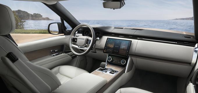 Notranjost je močno prečiščena in digitalizirana.  | Foto: Land Rover