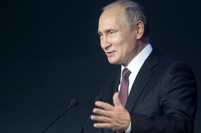 Vladimir Putin | Ruski predsednik Vladimir Putin je na začetku vojne v Ukrajini med drugim zahteval ukrajinsko demilitarizacijo in t. i. denacifikacijo, še zdaj pa ni popolnoma jasno, kakšni so bili njegovi ozemeljski cilji pred napadom na Ukrajino. Zasesti vso ali le del Ukrajine?  | Foto Reuters