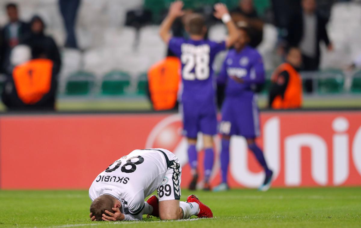 Nejc Skubic | Nejcu Skubicu in soigralcem pri turškem Konyasporu v zadnjem času ni najlažje. | Foto Reuters