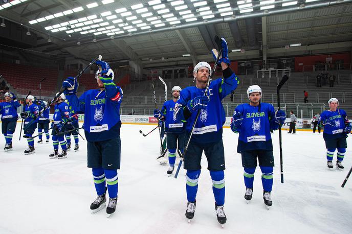 slovenska hokejska reprezentanca Japonska olimpijske predkvalifikacije | Nekateri reprezentanti so že v tekmovalnem pogonu, drugi se bodo še načakali. | Foto Peter Podobnik/Sportida