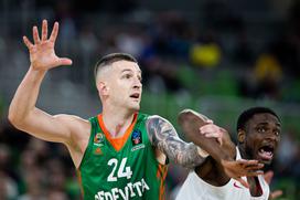 KK Cedevita Olimpija : Prometej