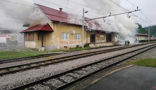 Zagorela embalaža, požar povsem uničil objekt v Sevnici #foto