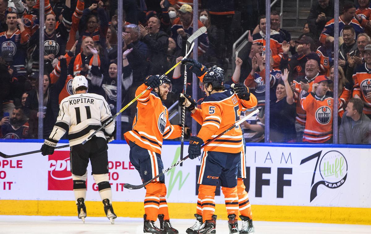 Anže Kopitar | Hokejisti Los Angeles Kings so po izvajanju kazenskih strelov s 3:4 izgubili proti Edmontonu. | Foto Guliverimage