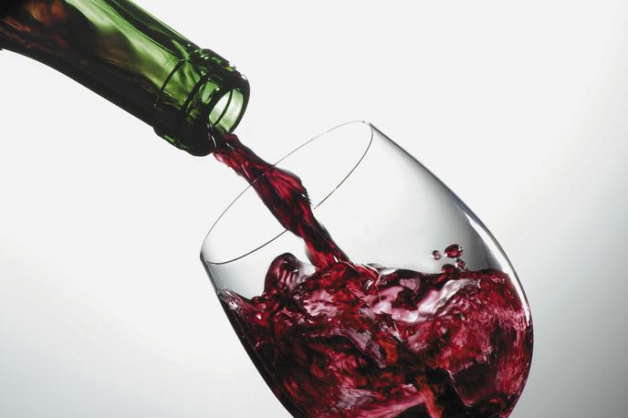 Vino | Letos so vinjeni vozniki v Sloveniji povzročili že več kot tisoč prometnih nesreč. | Foto Thinkstock