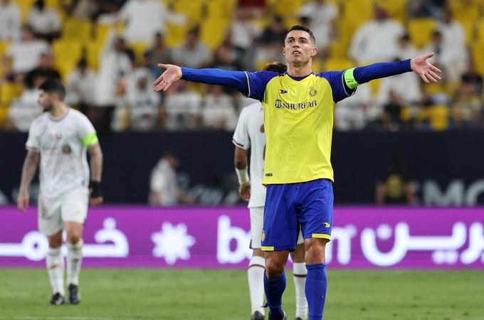 Cristiano Ronaldo, ki je v mladosti sodeloval tudi z novopečenim trenerjem Olimpije, je v začetku leta presenetil z odločitvijo, da bo sklenil dogovor s savdskim klubom Al-Nassr. V krstni sezoni z njim ni osvojil nobene lovorike. | Foto: Reuters