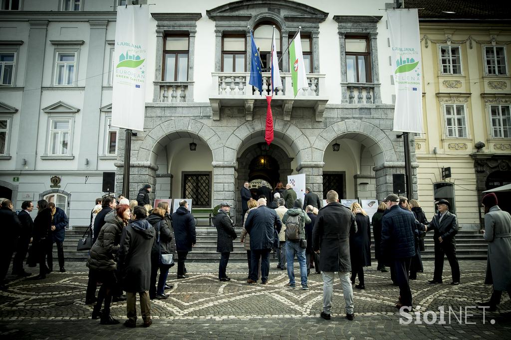 Izobešanje hrvaške zastave na pročelje mestne hiše