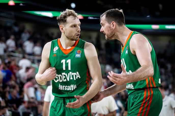 Cedevita Olimpija : Crvena zvezda liga ABA | Navijači Cedevite Olimpije veliko pričakujejo od Jake Blažiča in Zorana Dragića. | Foto Vid Ponikvar