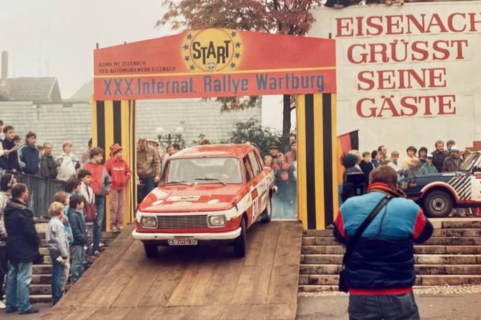 Stane Krištof Velenje Wartburg | Eisenach je nemško mesto, kjer je bila nekoč tovarna Wartburgovih avtomobilov. Velenjčana Stane in Roman Krištof sta na Wartburgovem reliju sodelovala tudi s svojim avtomobilom. | Foto osebni arhiv