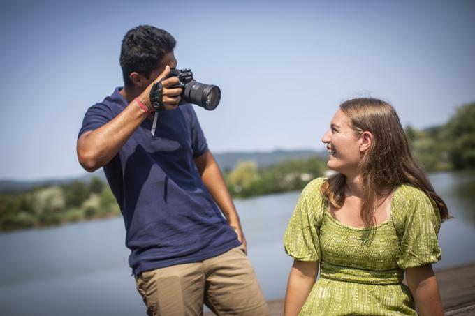 Harsh prihaja iz Delhija, Nina pa iz okolice Ljubljane. | Foto: Bojan Puhek