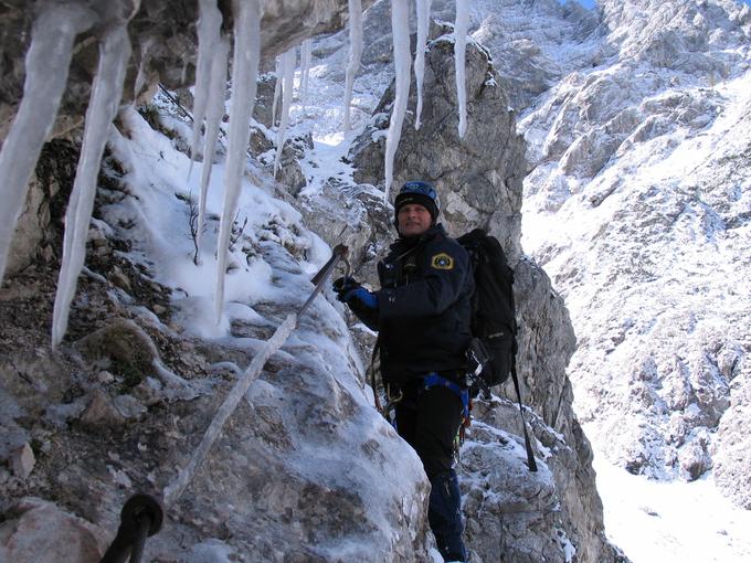 Po Kraljevem mnenju se v gorah pogosto poškodujejo tisti, ki se na dolge pohodniške ture odpravijo zgolj enkrat ali dvakrat na leto. | Foto: policija