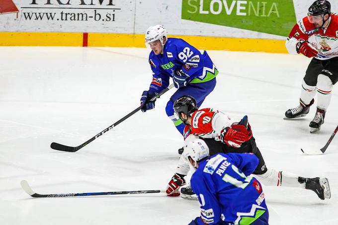 Slovenci proti Madžarom na svetovnih prvenstvih še niso izgubili. | Foto: HZS/Drago Cvetanovič