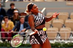 Serena Williams znova med deseterico na WTA