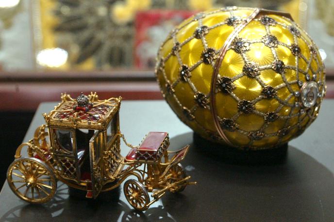 Fabergejevo jajce | Nekatera Fabergejeva carska velikonočna jajca na trgu dosegajo vrednost tudi do 28 milijonov evrov. | Foto Reuters