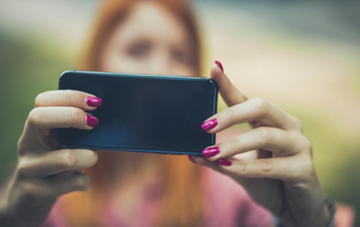 Mobilni telefon. Fotografiranje. | Foto Thinkstock