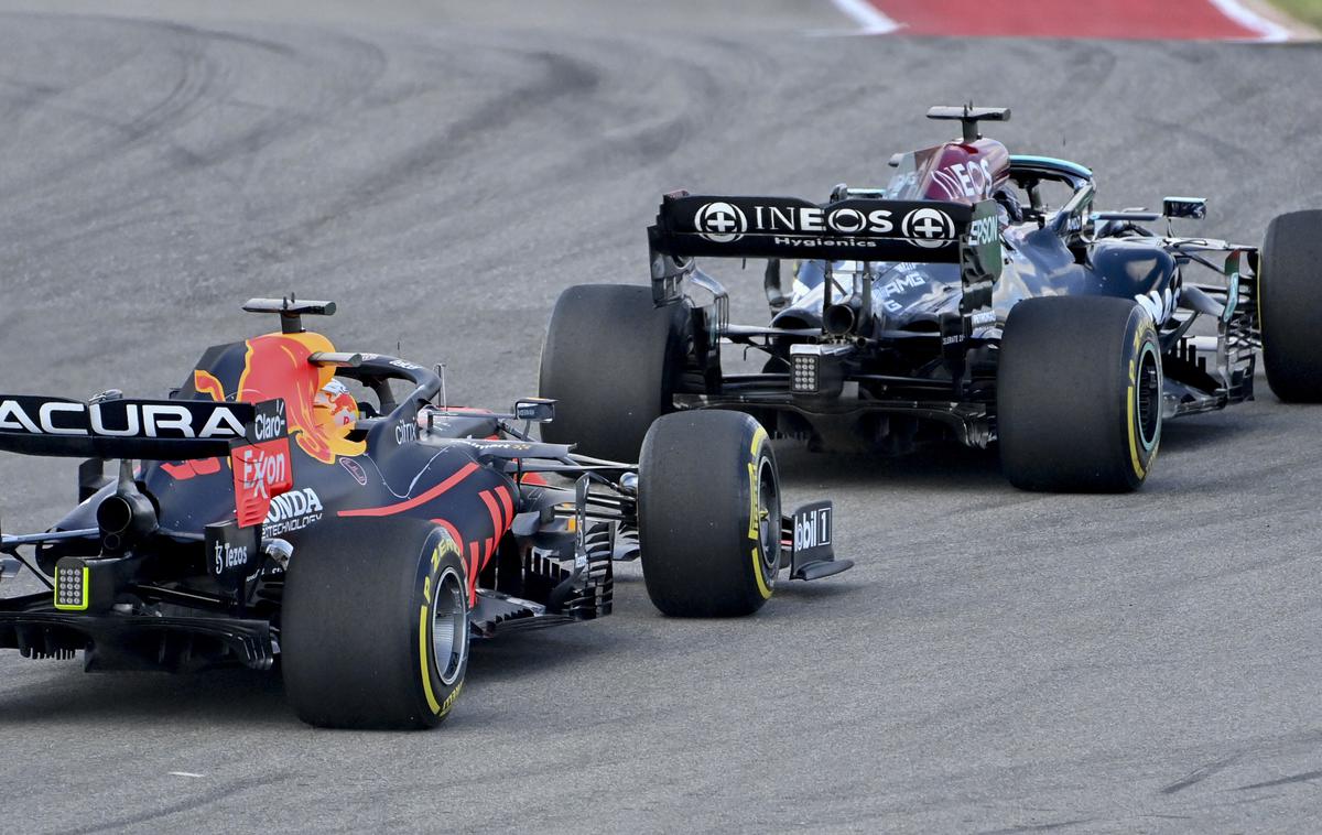 VN ZDA Verstappen Hamilton | Lewis Hamilton in Max Verstappen | Foto Guliver Image