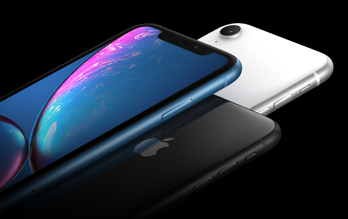 iPhone XR | iPhone XR ima dovolj adutov, da lahko kljub temu, da je na papirju manj privlačen od iPhona XS in iPhona XS Max, postane favorit iz ozadja. | Foto Apple