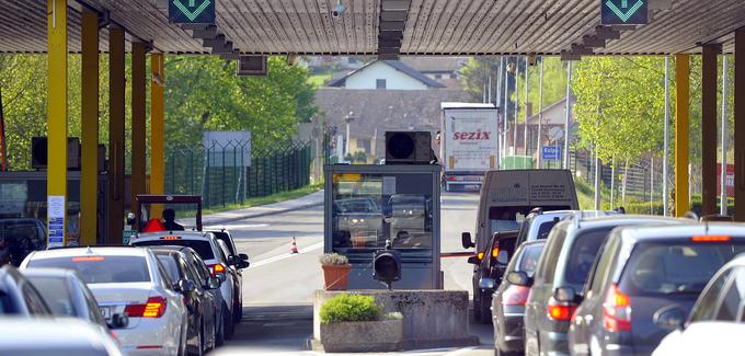 mejni prehod, Metlika | Foto: Jure Gregorčič